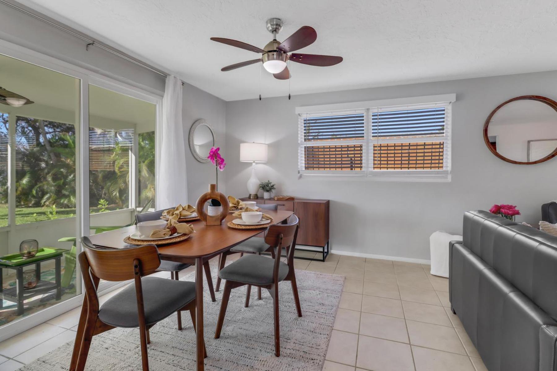 Casa vacanze Little House W/ Pool&spa - 5 Minutes To Vanderbilt North Naples